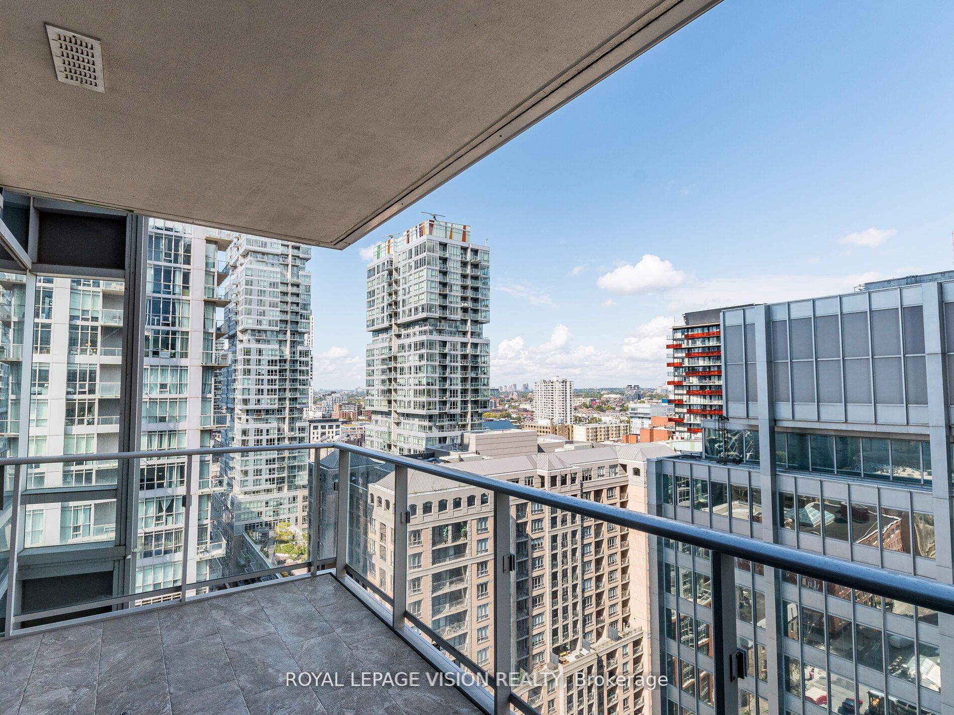180 University Ave, #2105