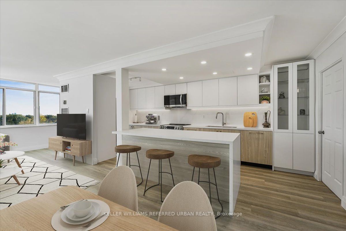 3000 Bathurst St, #706