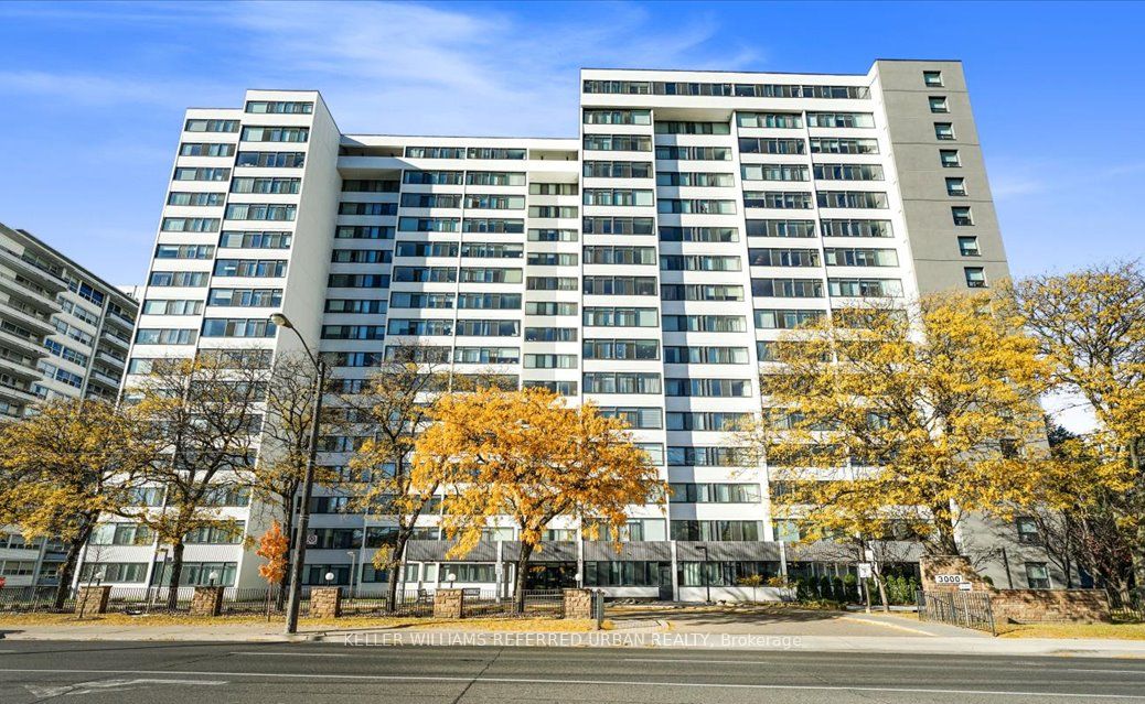 3000 Bathurst St, #706