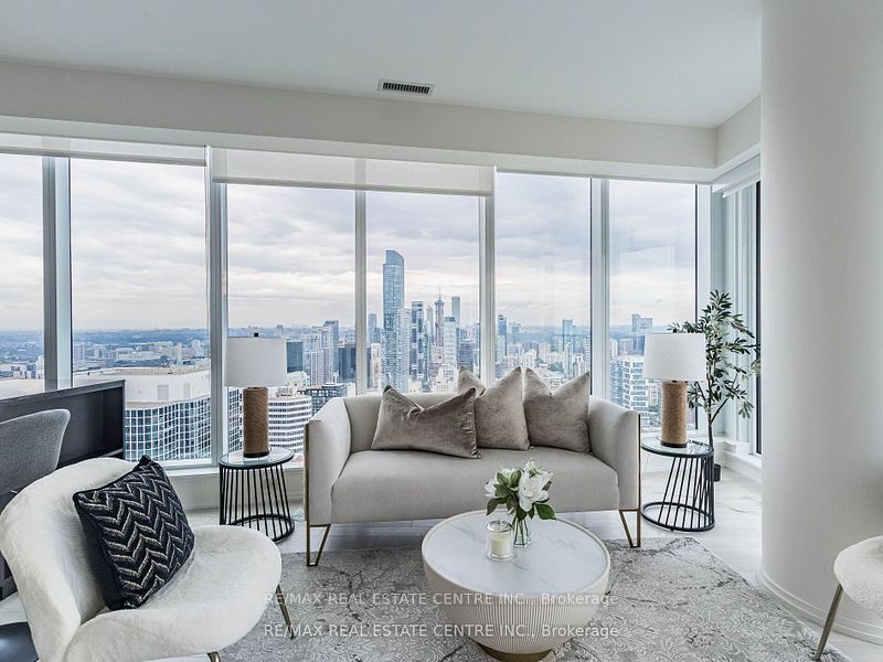 197 Yonge St, #5102