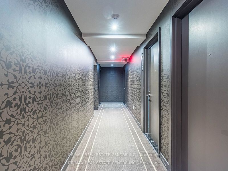 197 Yonge St, #5102