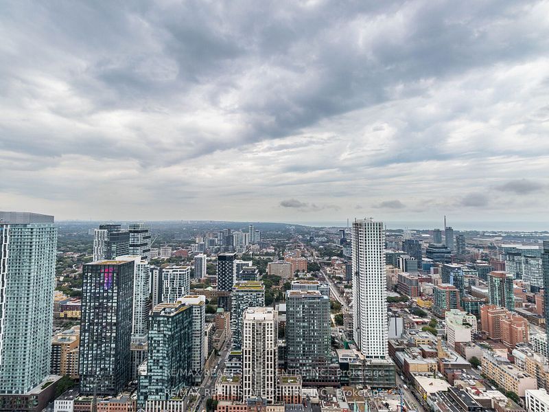 197 Yonge St, #5102