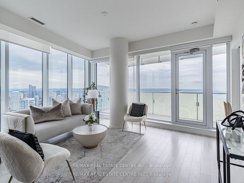 197 Yonge St, #5102