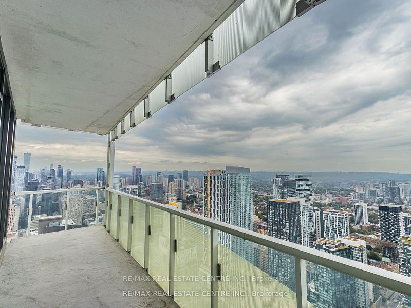 197 Yonge St, #5102