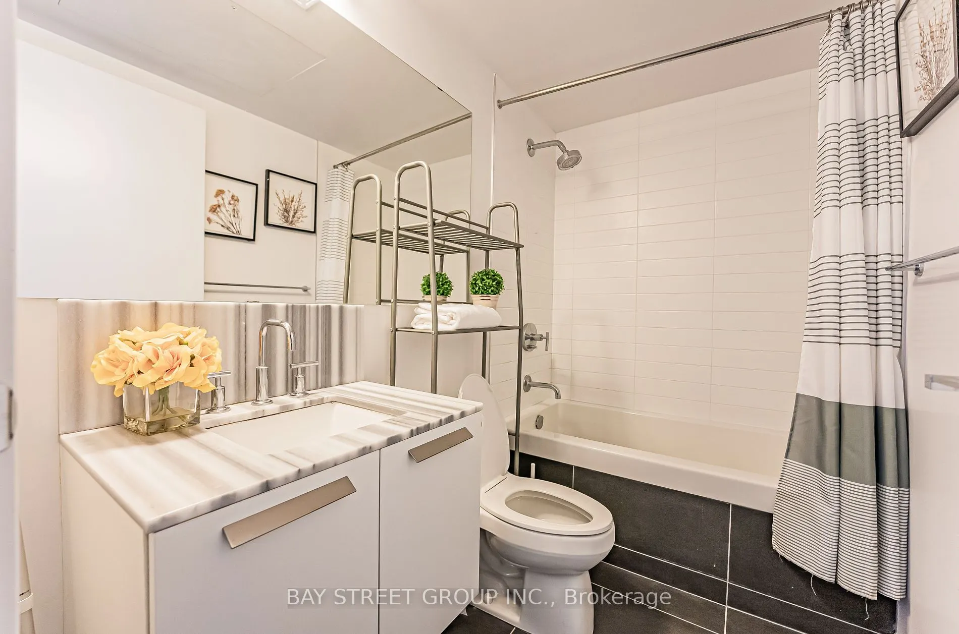 42 Charles St E, #2908