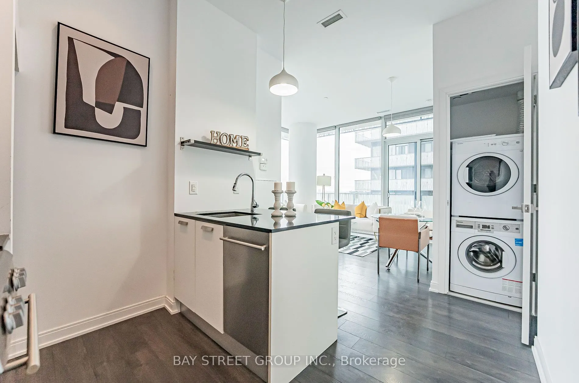 42 Charles St E, #2908