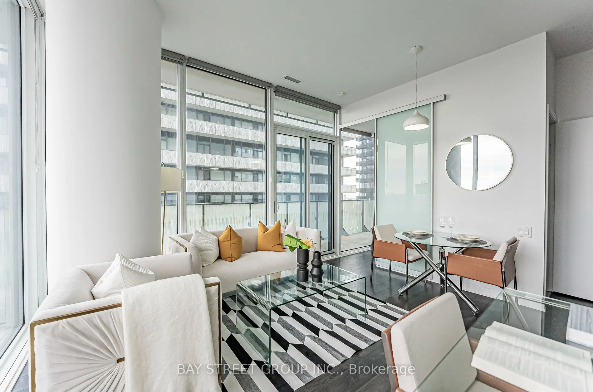 42 Charles St E, #2908