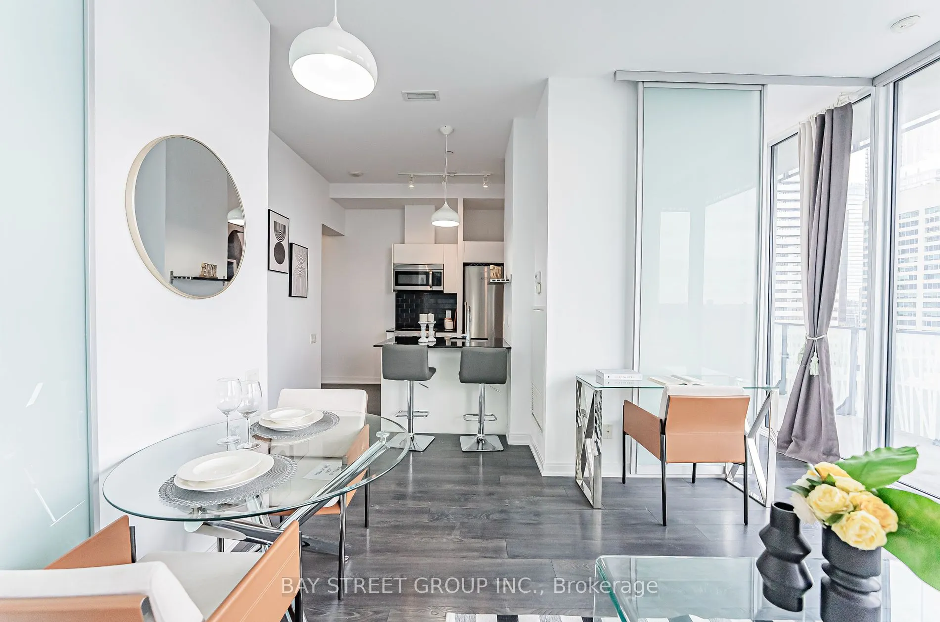 42 Charles St E, #2908