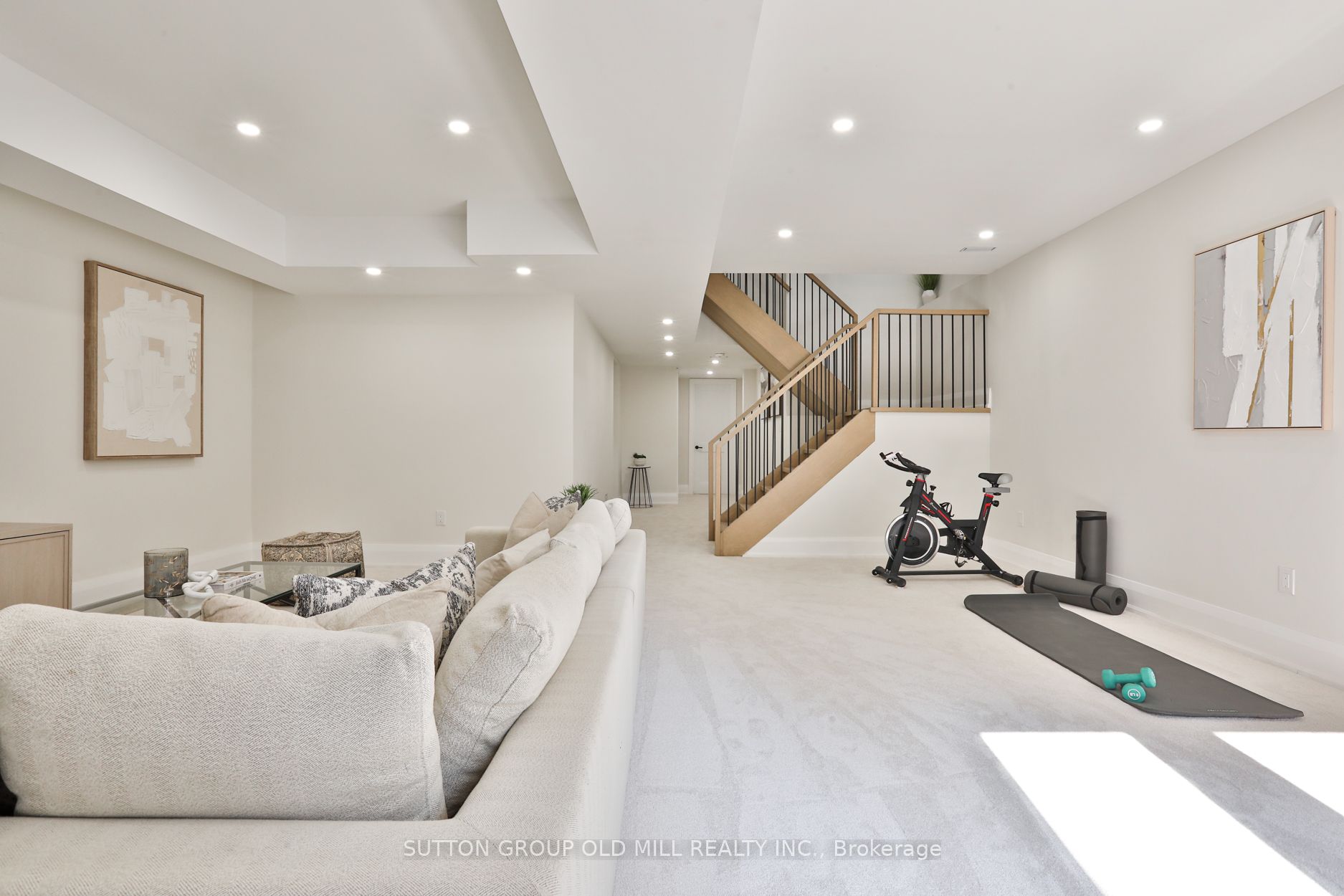 303 Ridley Blvd