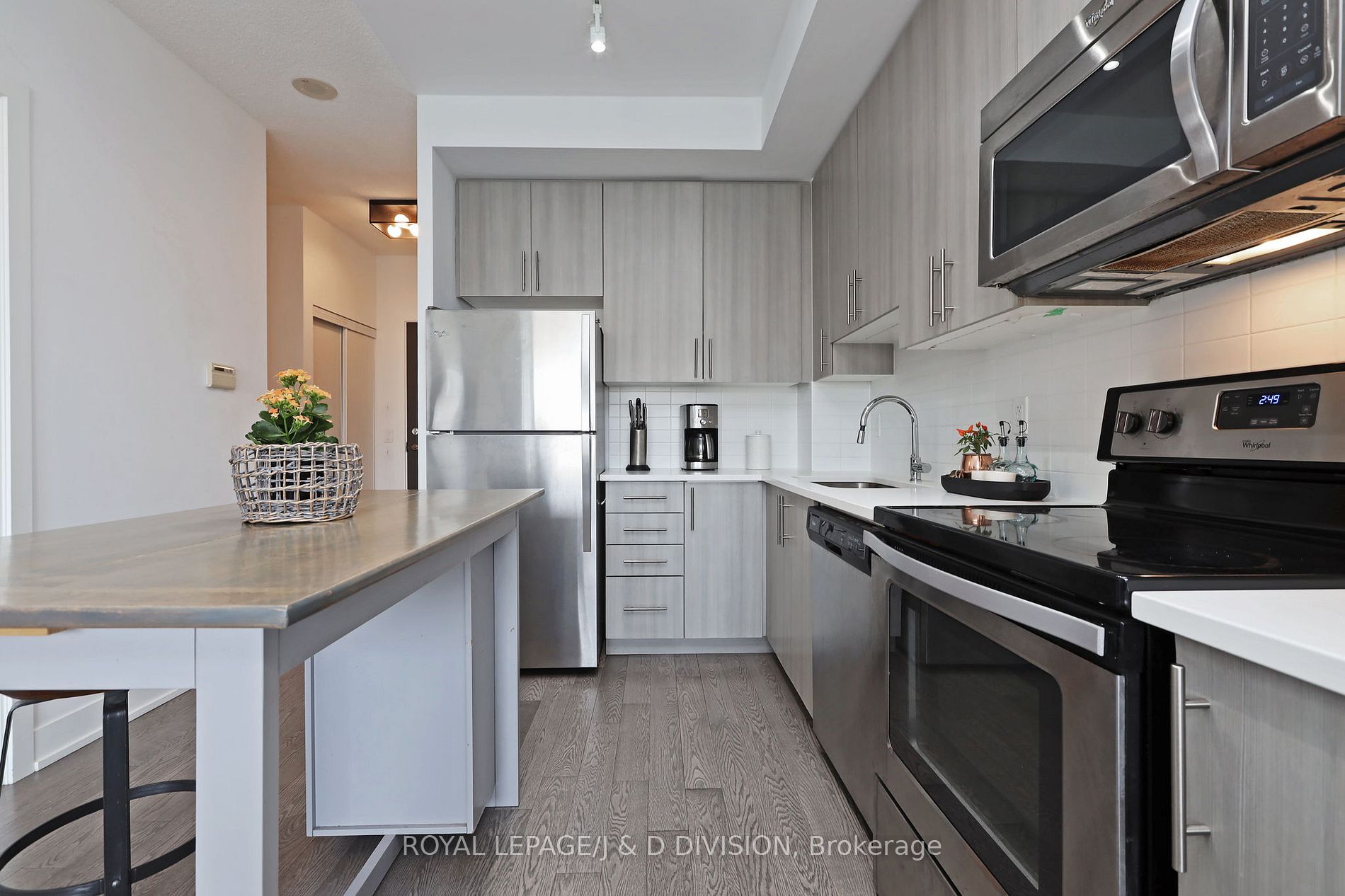 68 Merton St, #1102