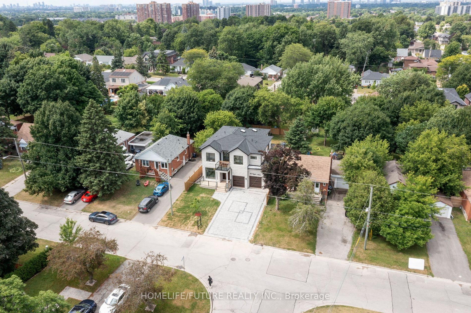 186 Phyllis Ave