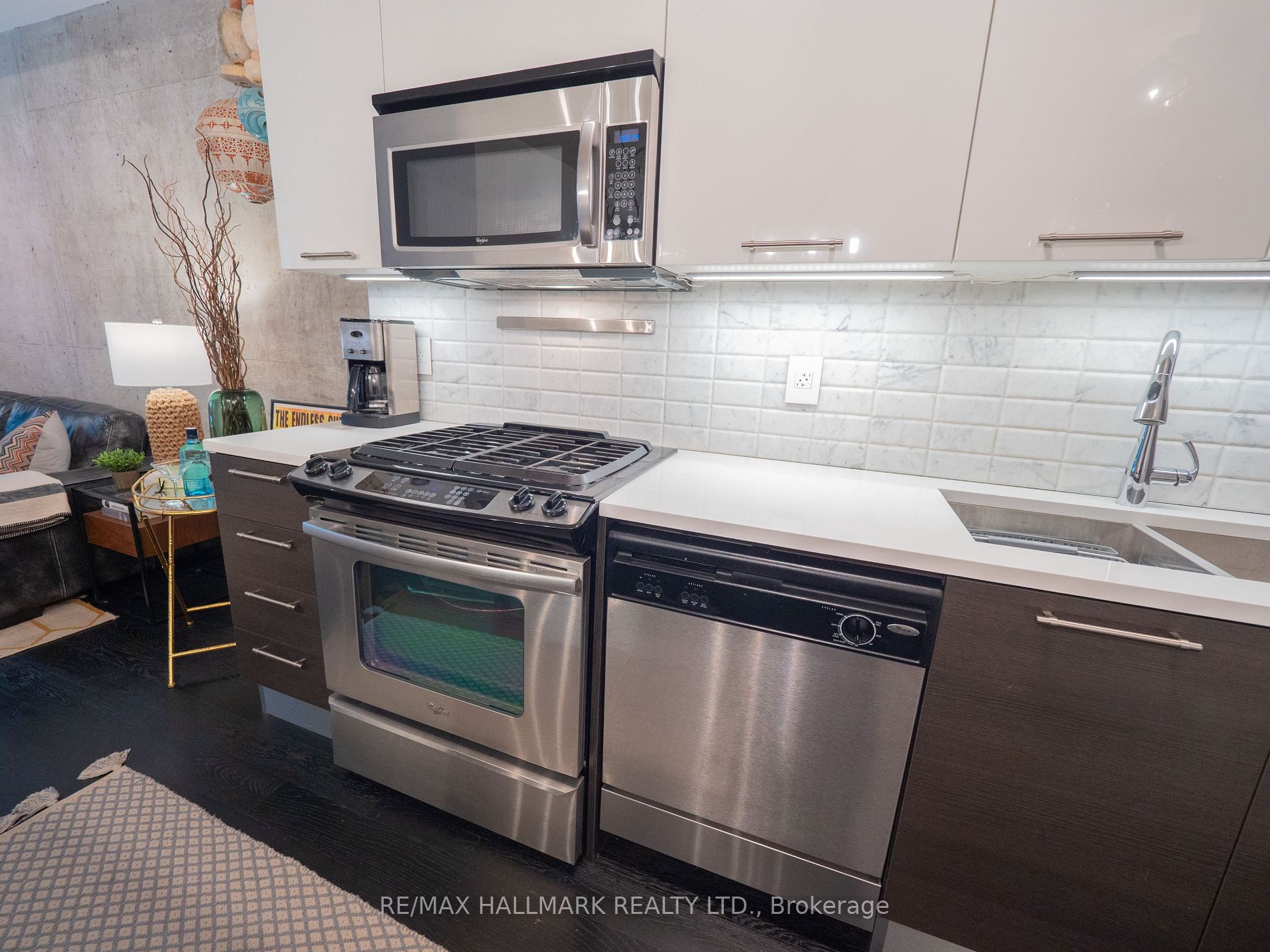 90 Broadview Ave, #526