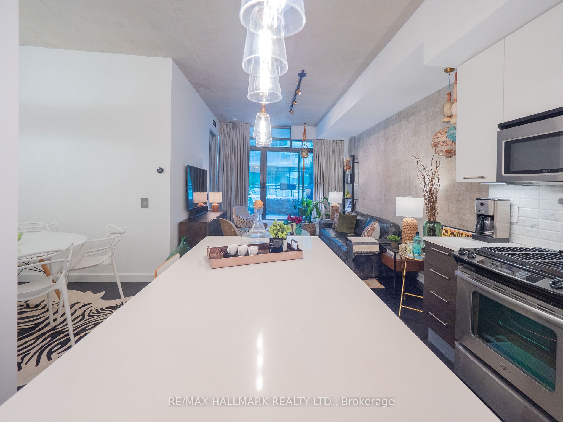 90 Broadview Ave, #526