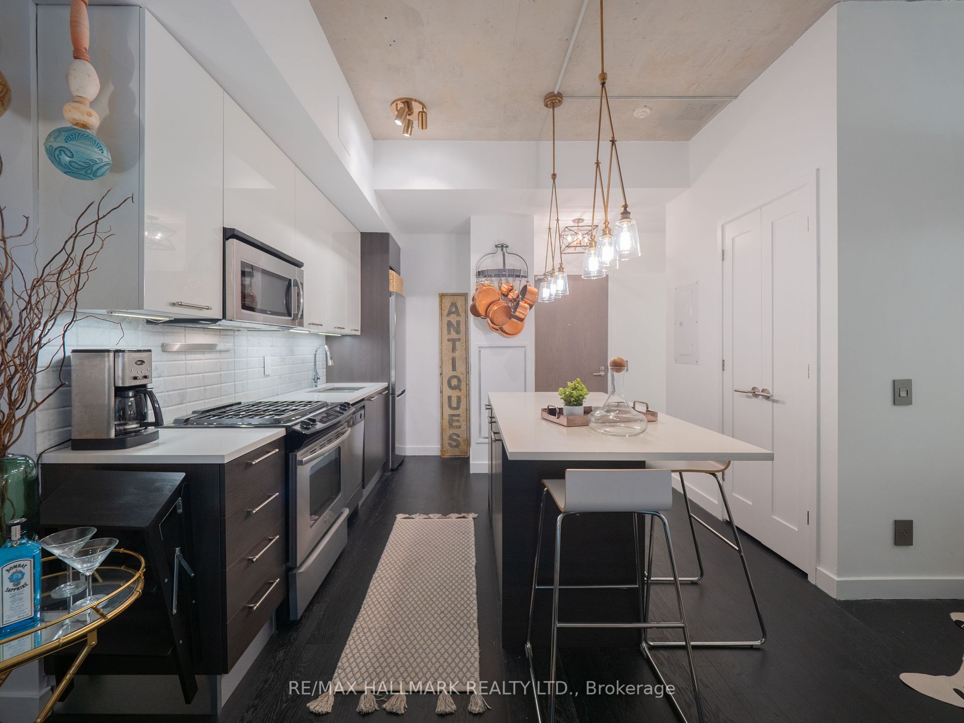 90 Broadview Ave, #526
