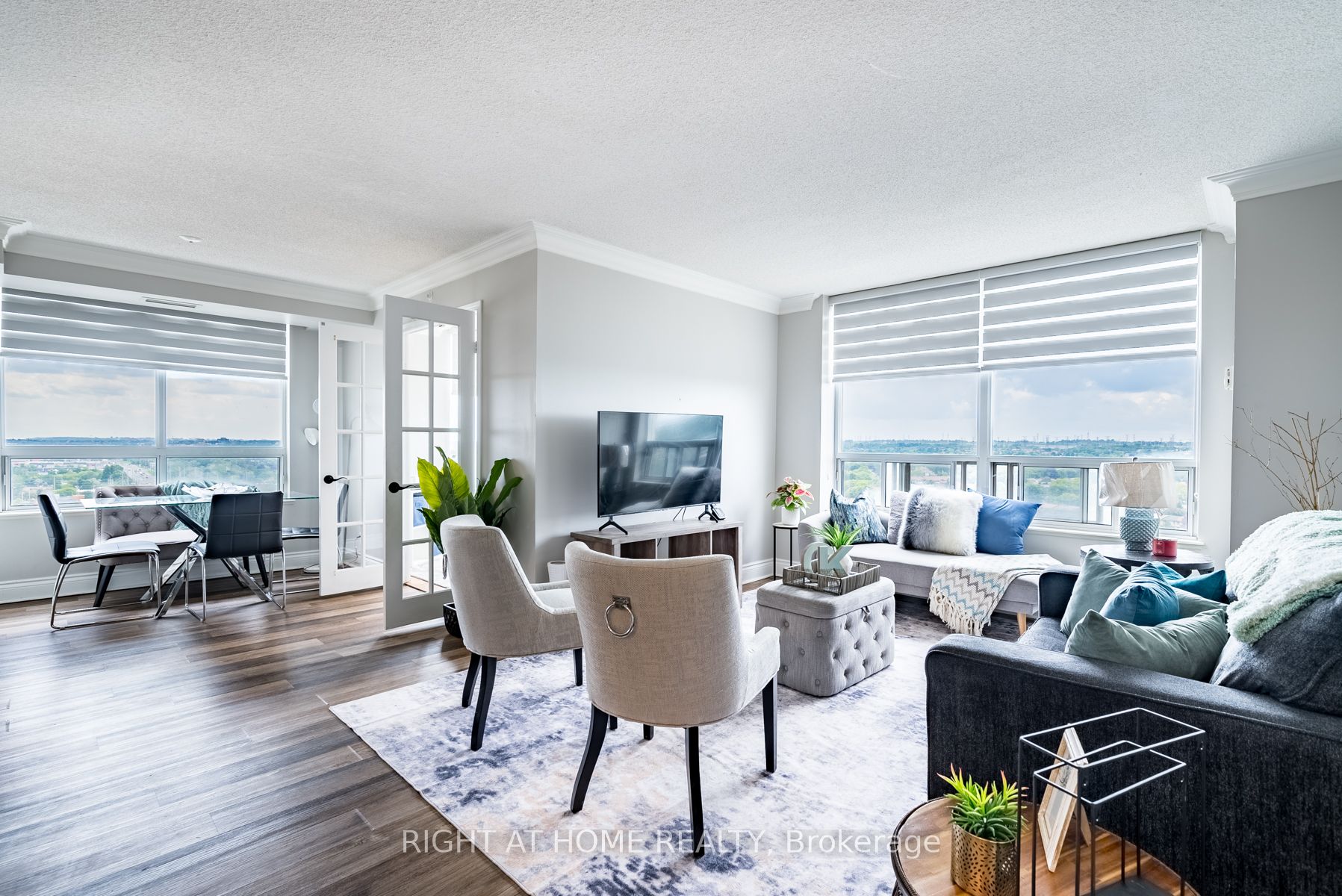 1000 The Esplanade N, #1613