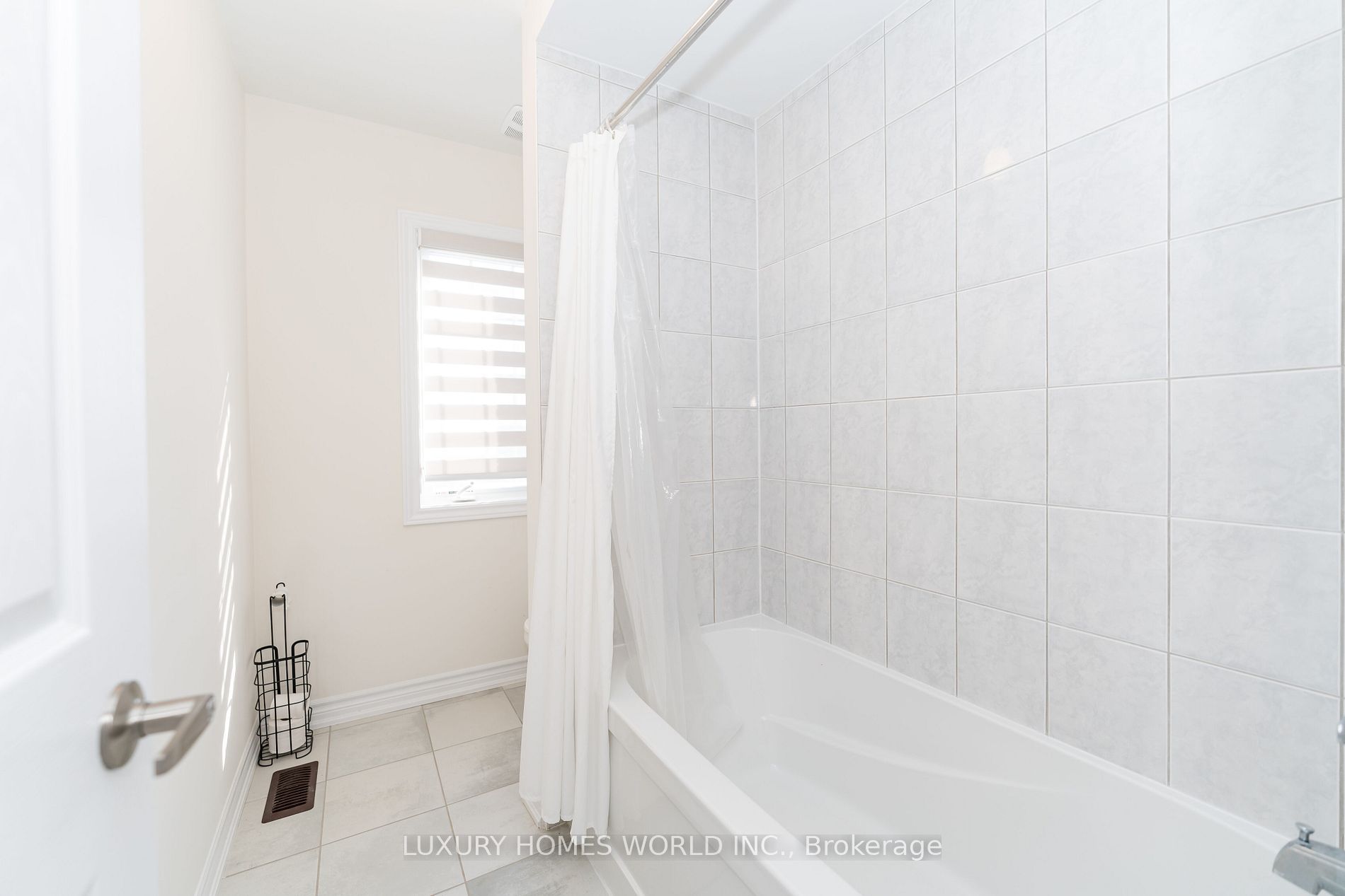 273 Fleetwood Dr