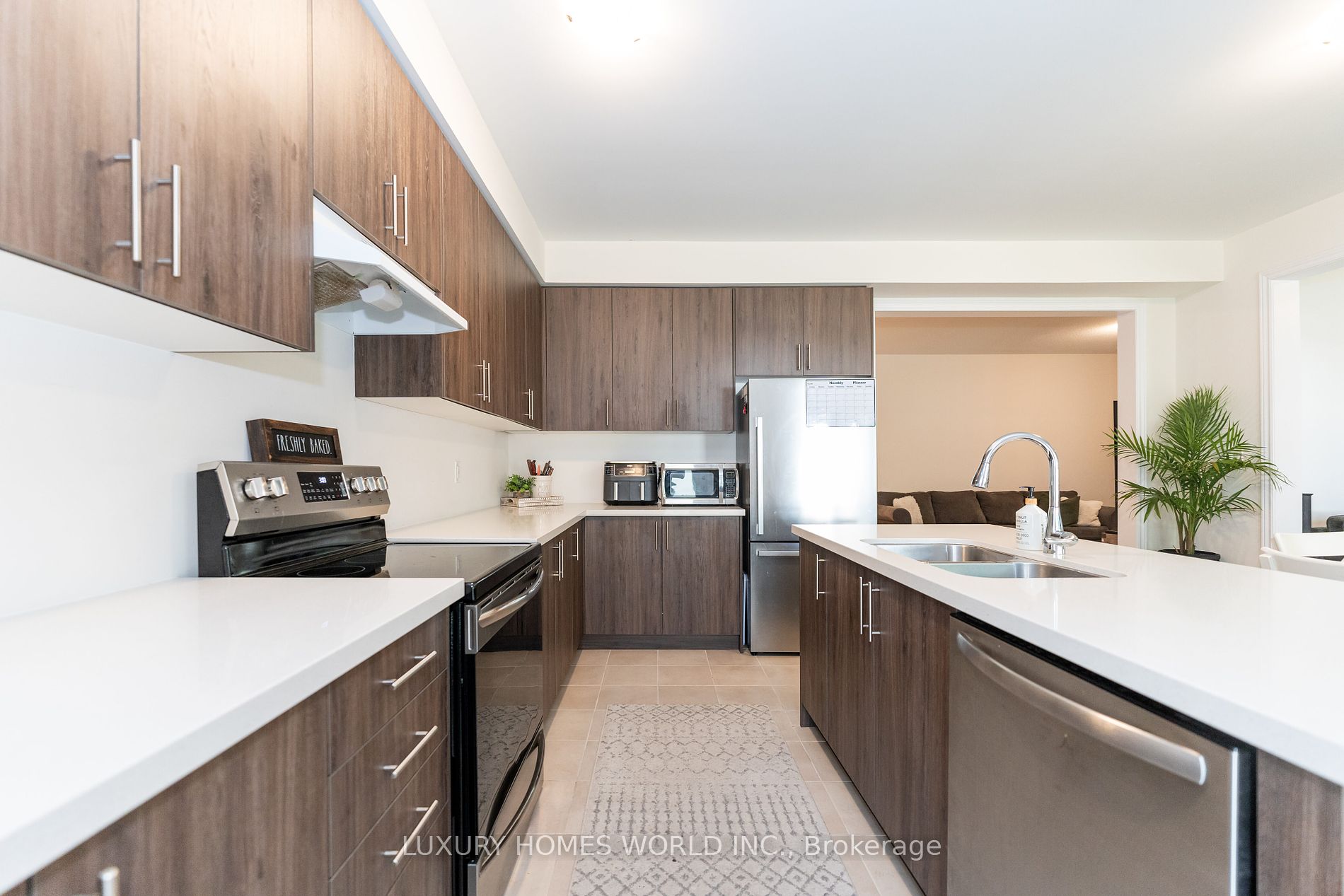 273 Fleetwood Dr