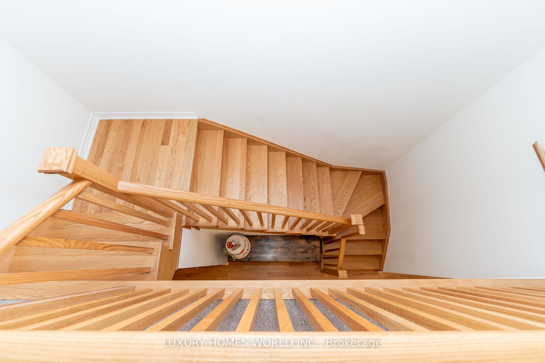 273 Fleetwood Dr