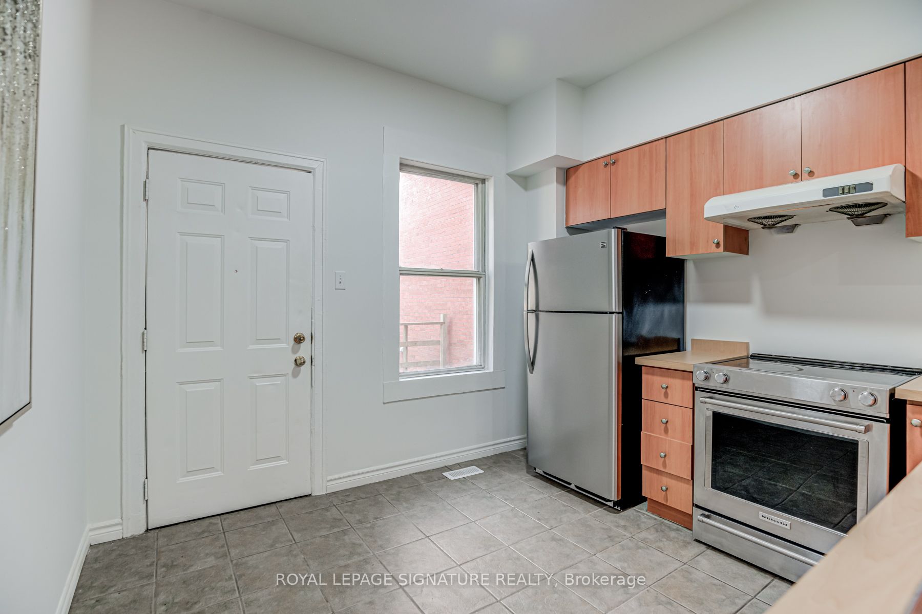 533 Victoria Pk Ave