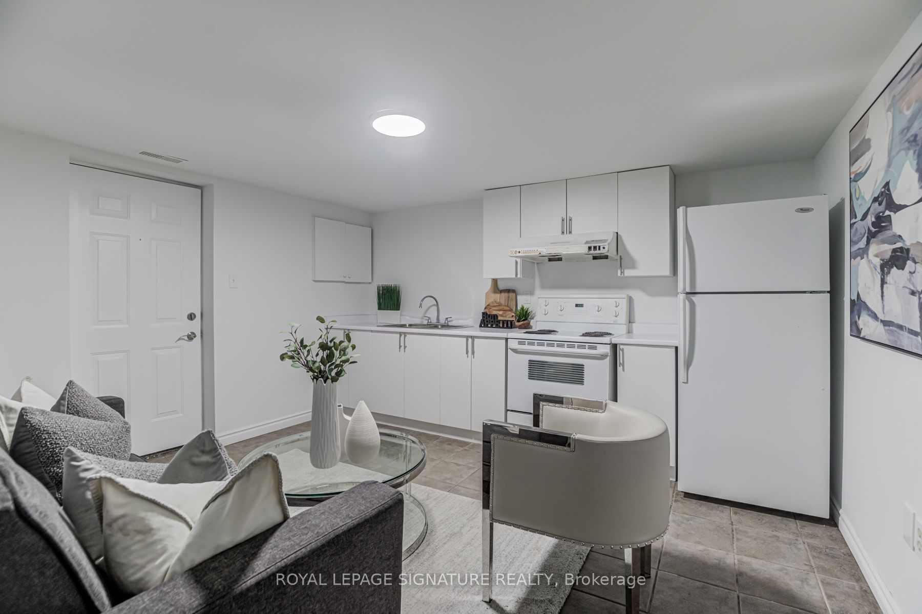 533 Victoria Pk Ave