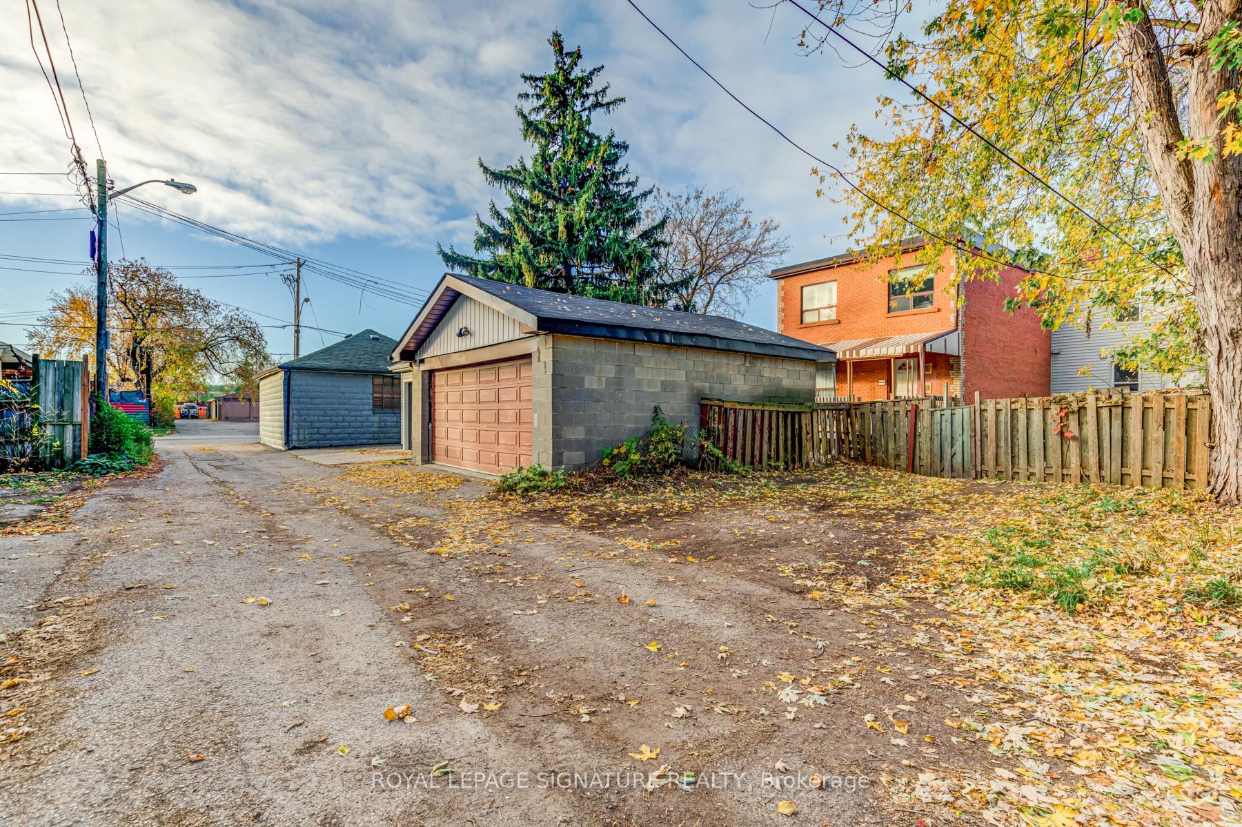 533 Victoria Pk Ave