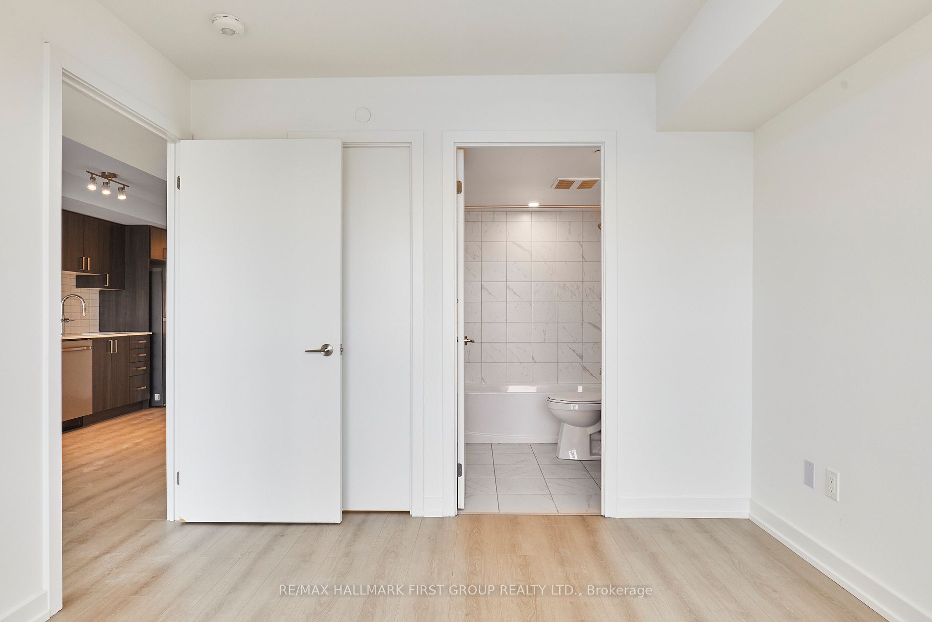 1435 Celebration Dr, #517