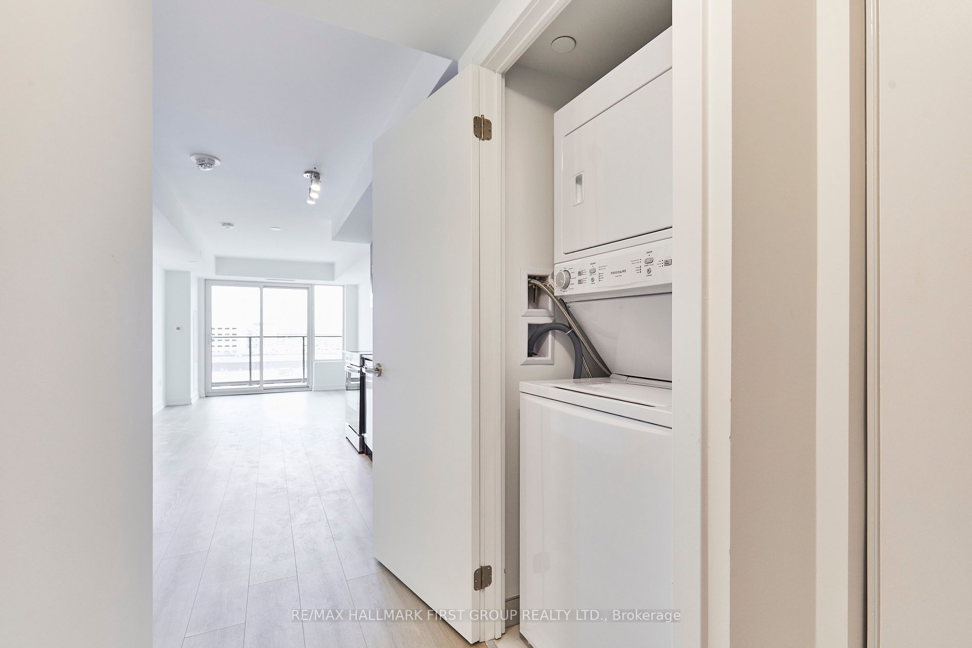 1435 Celebration Dr, #517