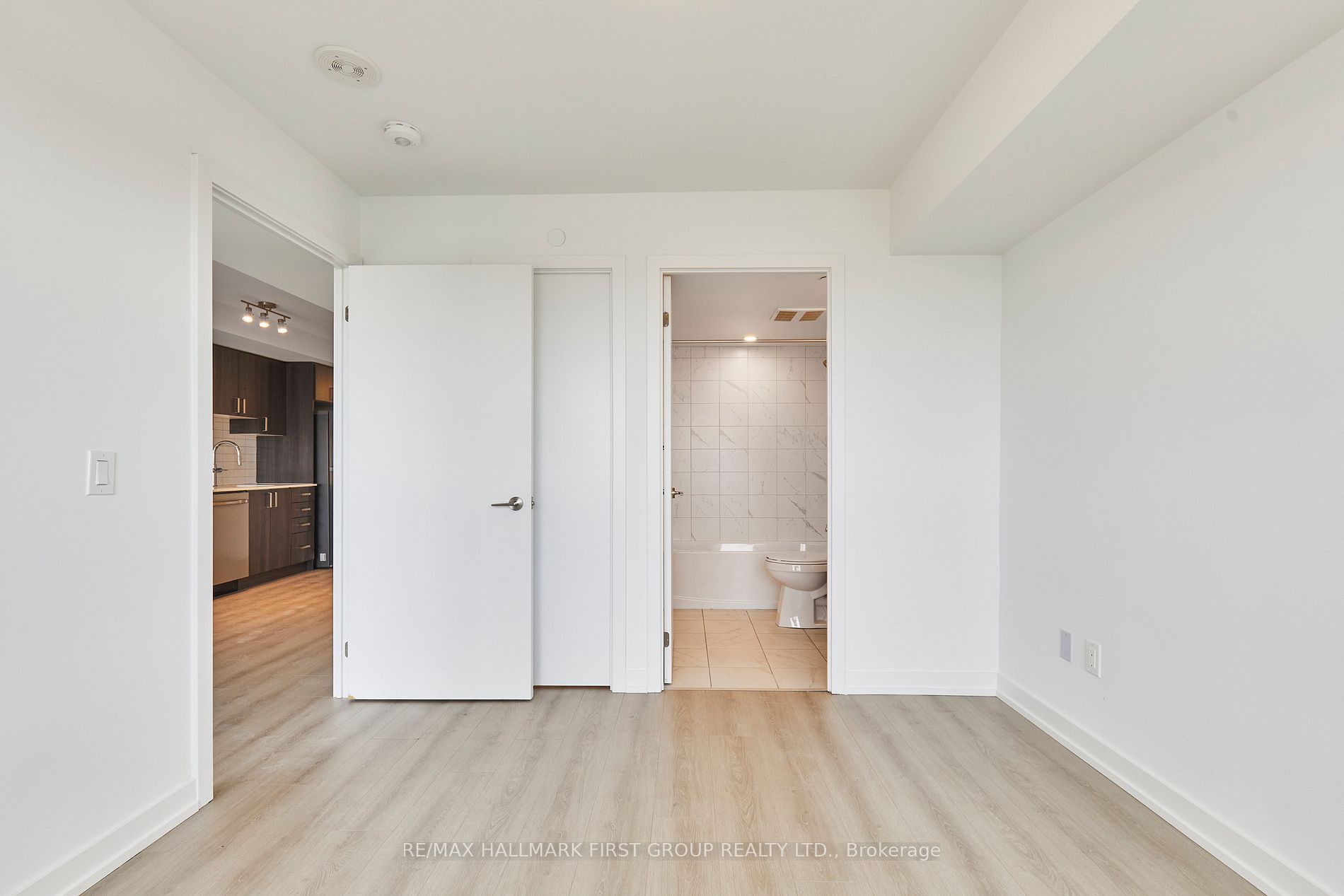 1435 Celebration Dr, #517