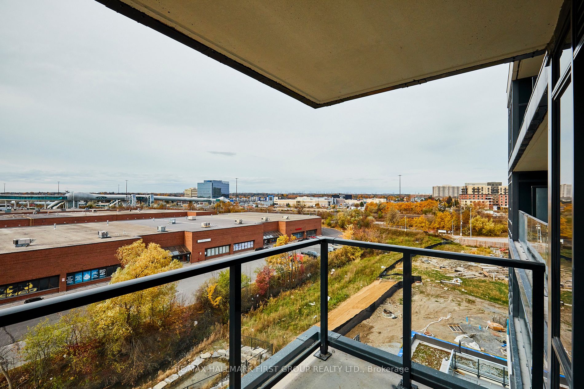 1435 Celebration Dr, #517