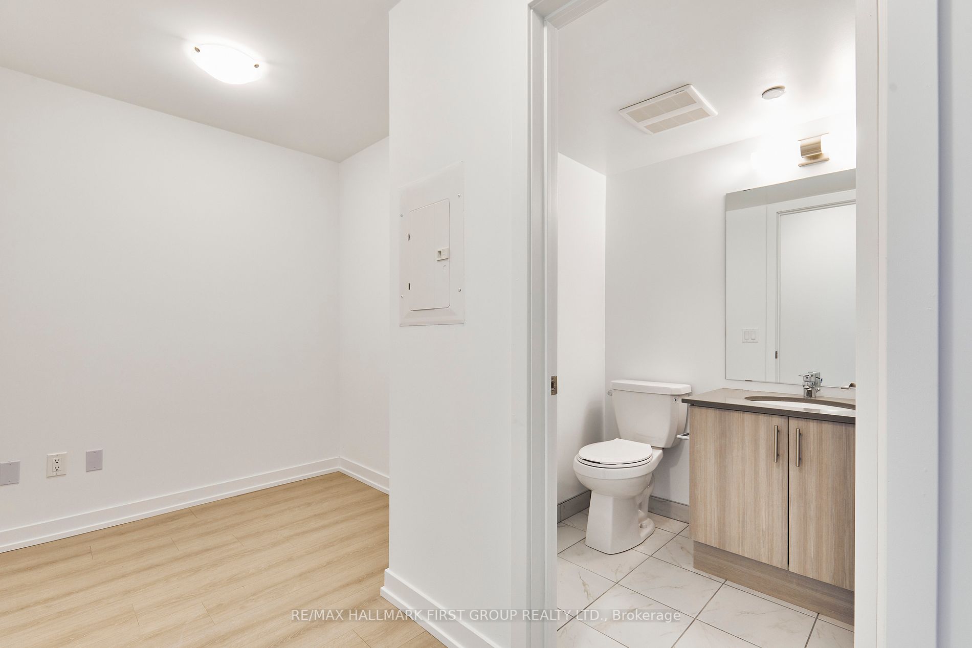 1435 Celebration Dr, #517