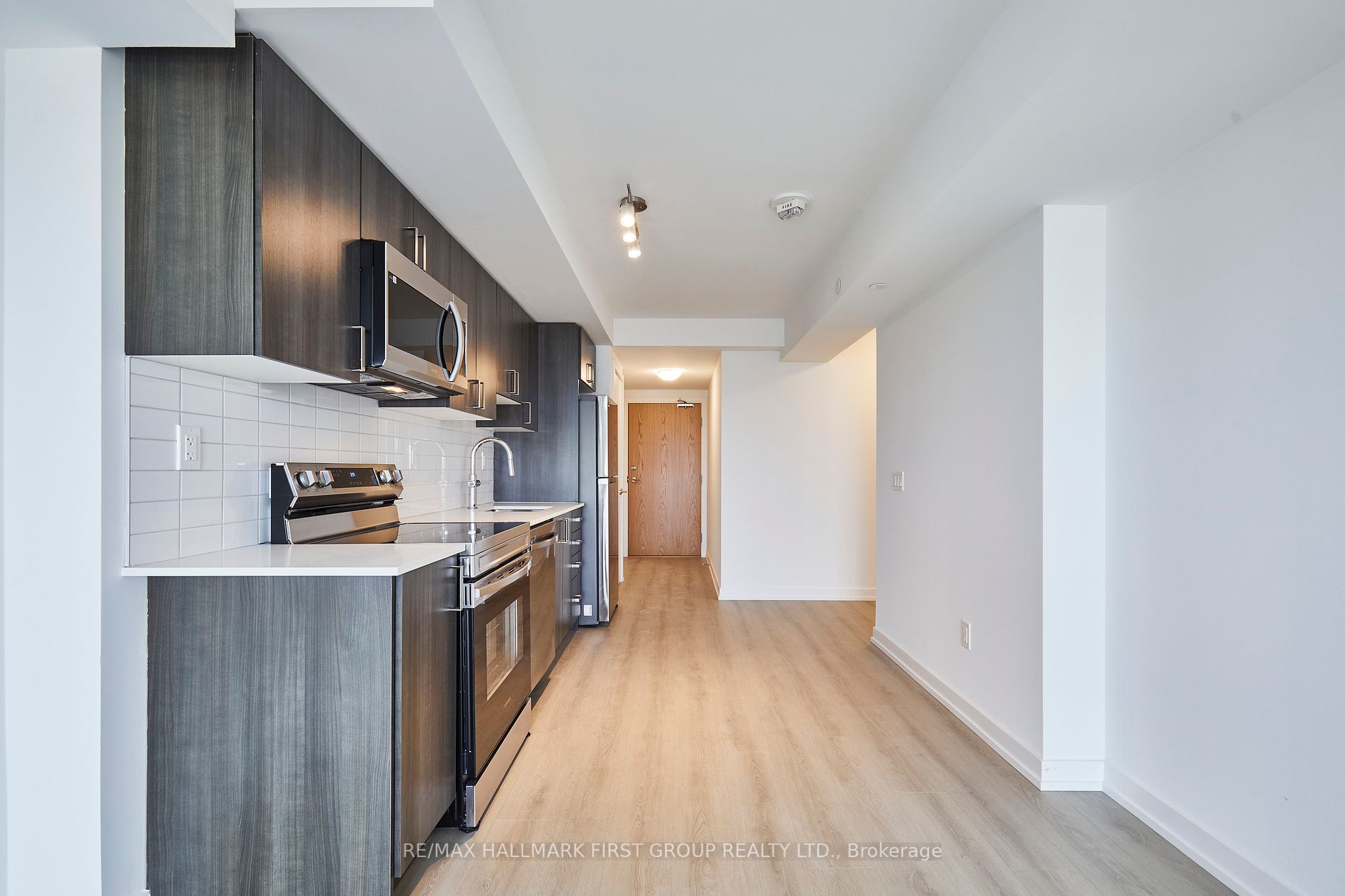 1435 Celebration Dr, #517