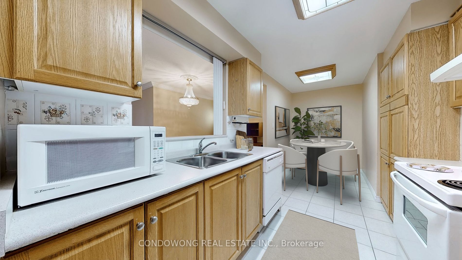 1883 Mcnicoll Ave, #818