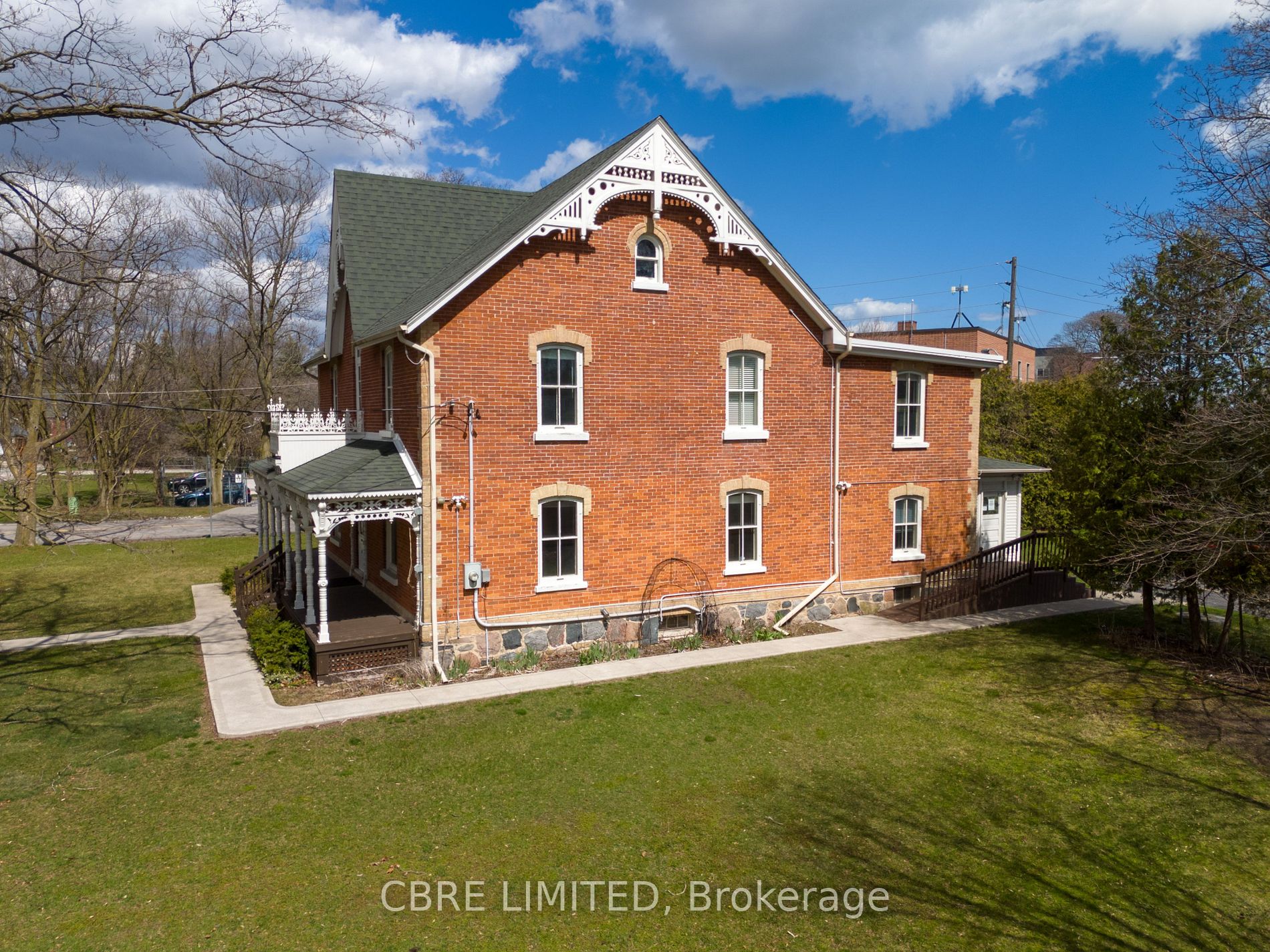 27 Old Kingston Road