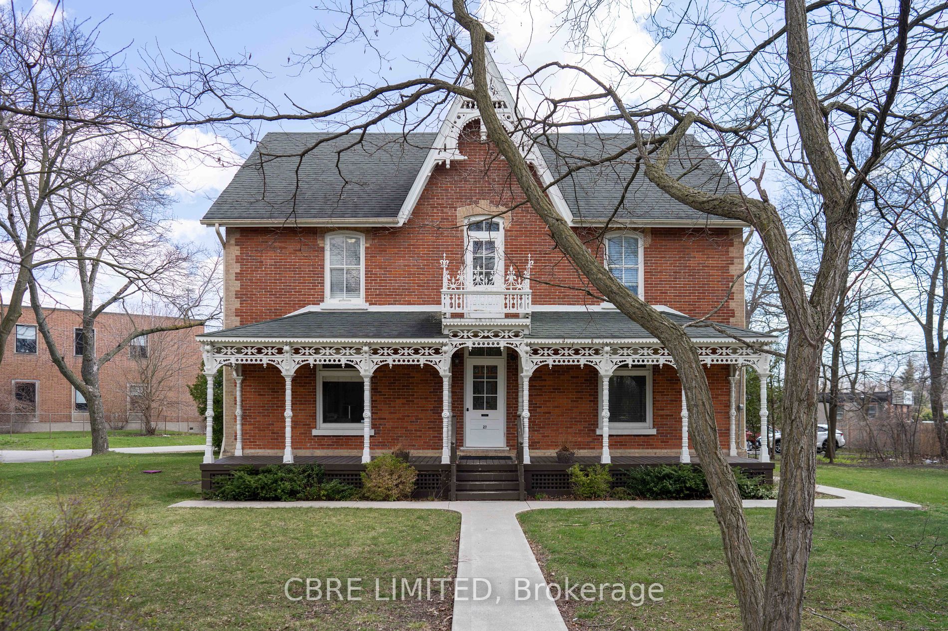 27 Old Kingston Road
