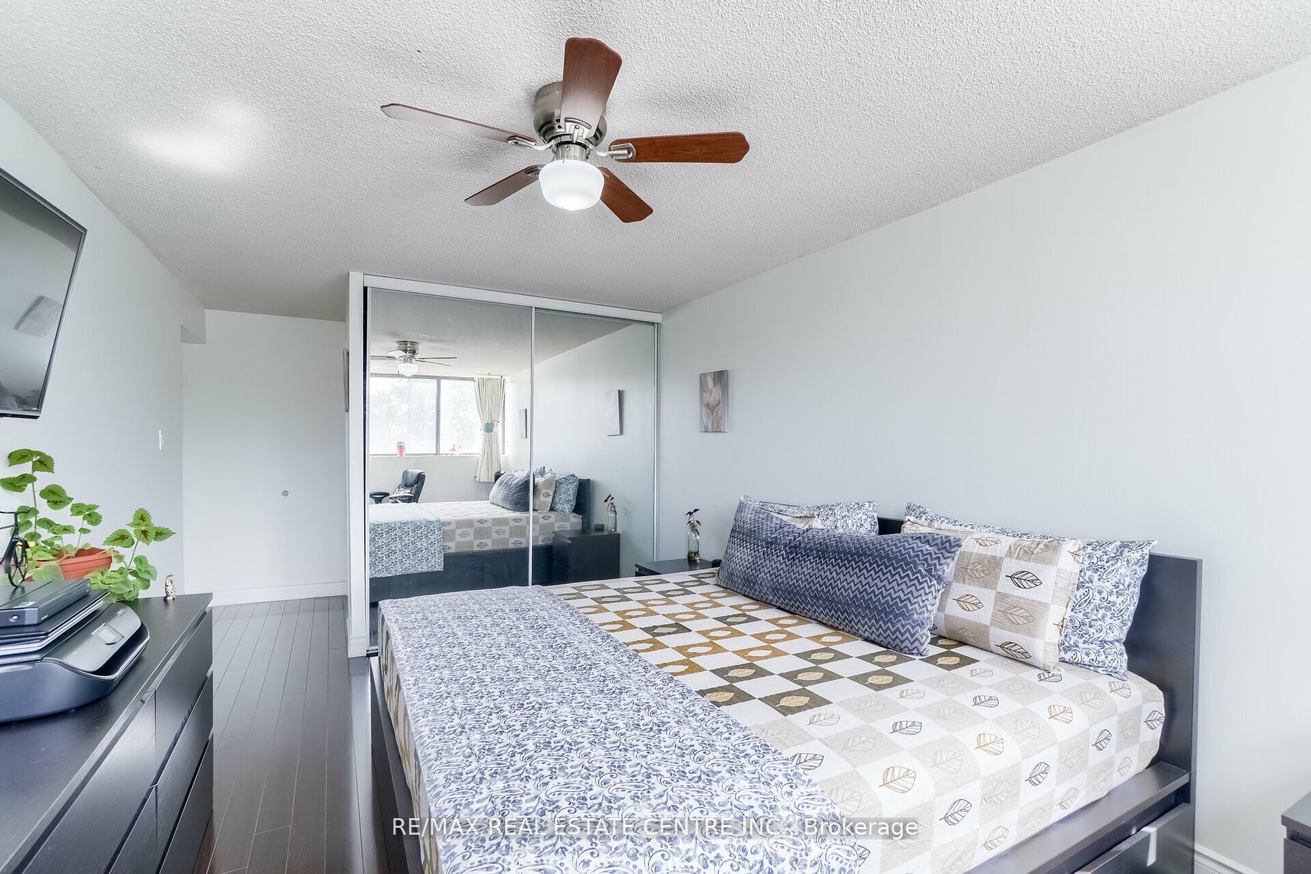 99 Blackwell Ave, #208