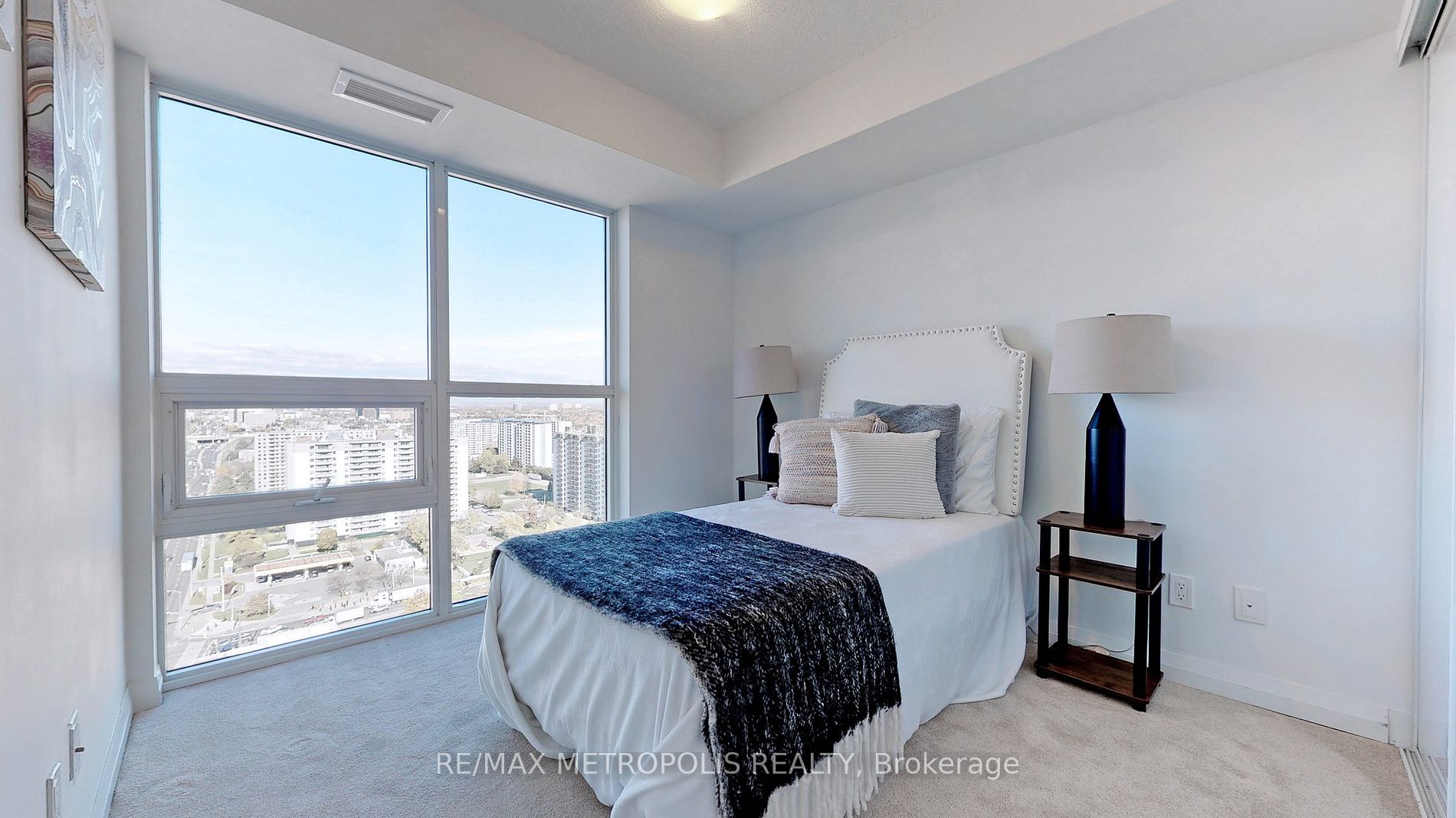 30 Meadowglen Pl, #2405