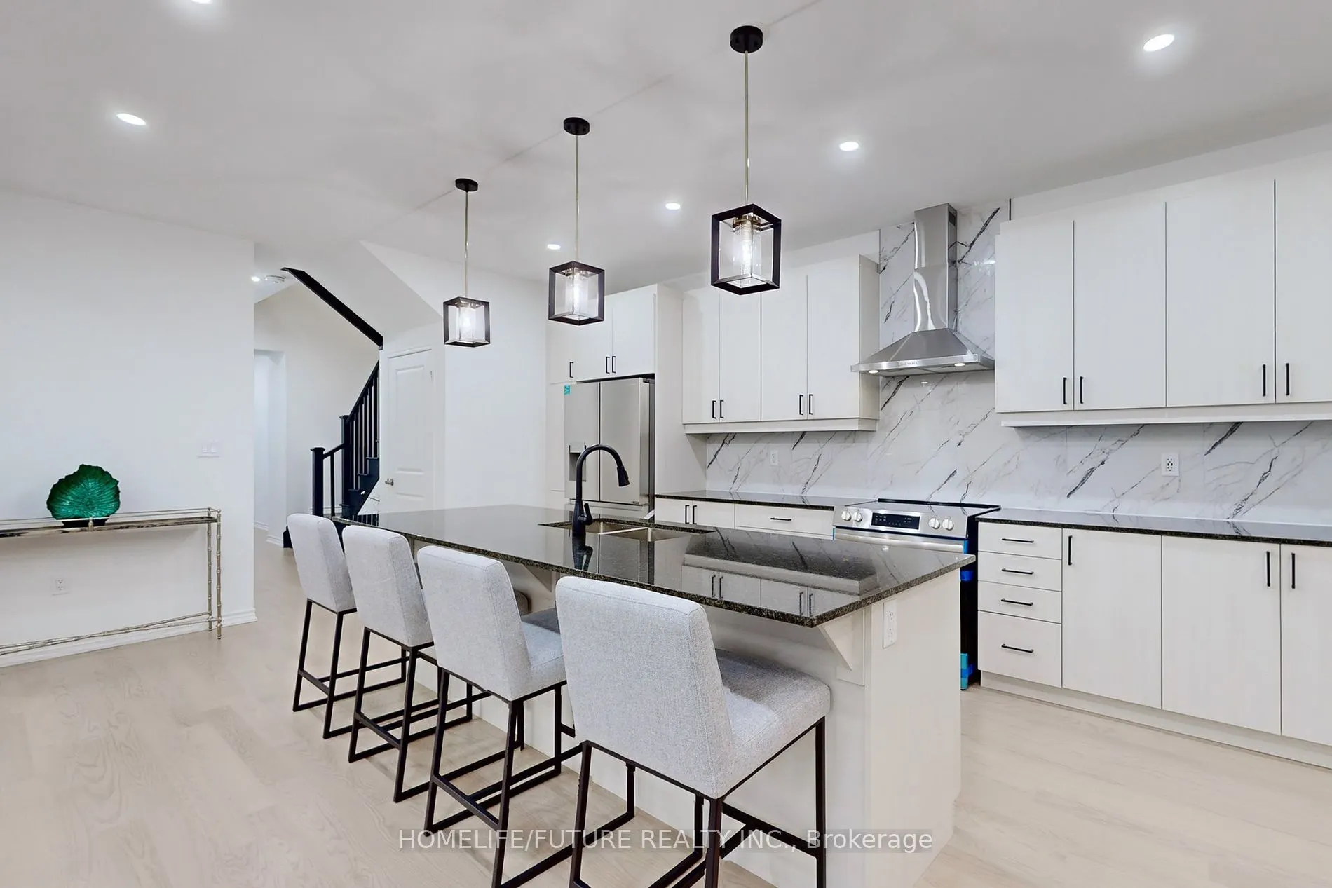 1415 Swallowtail Lane