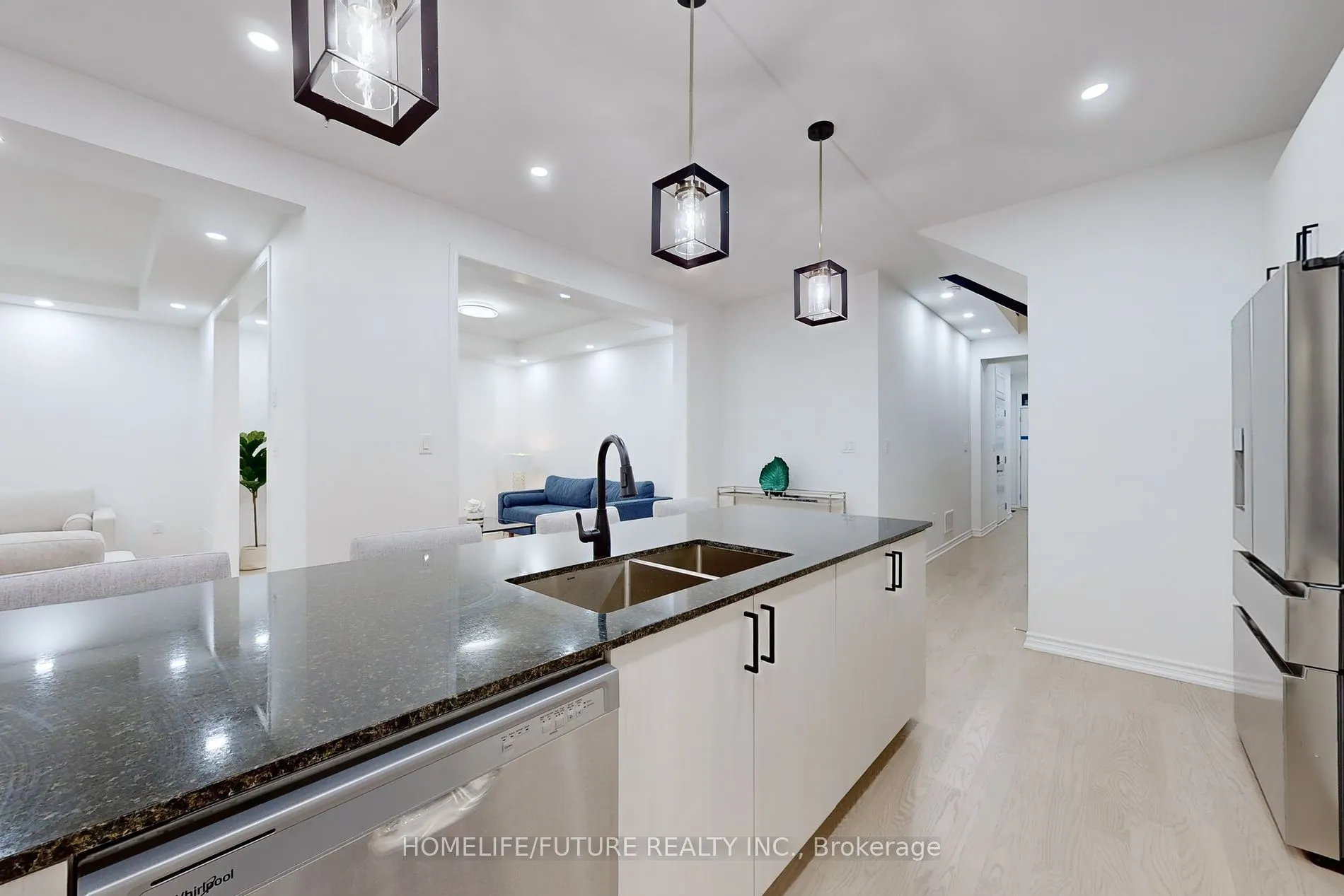 1415 Swallowtail Lane