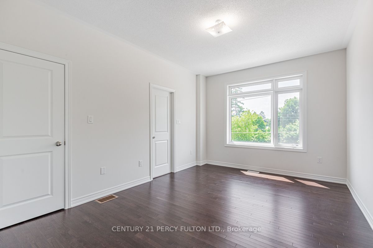 8 Cunliffe Lane