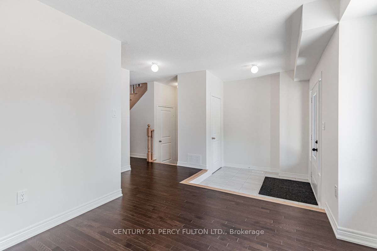 8 Cunliffe Lane