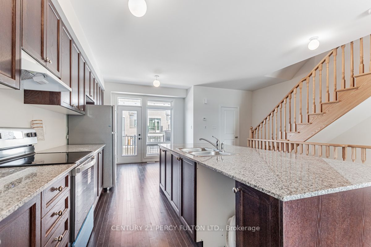 8 Cunliffe Lane
