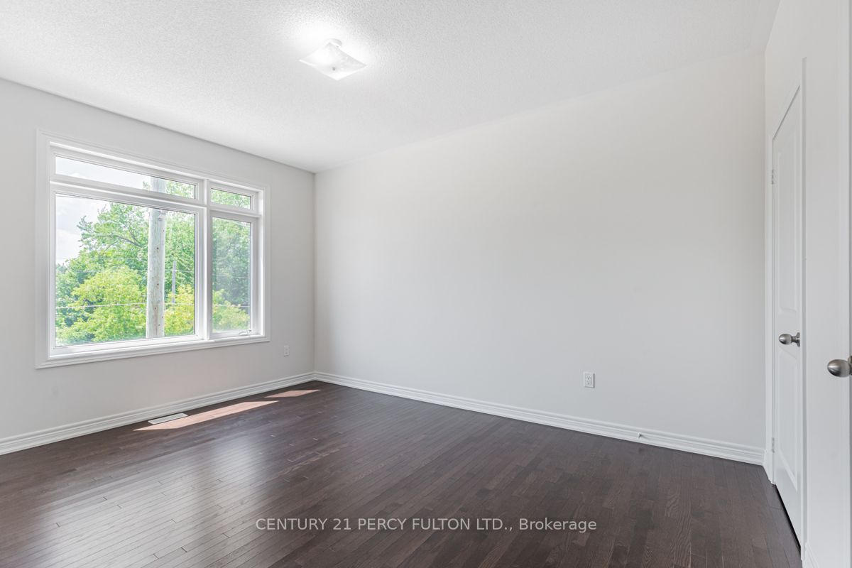 8 Cunliffe Lane
