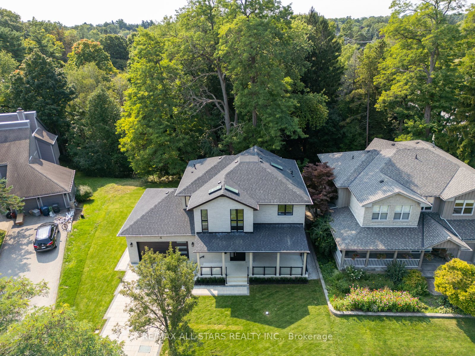 4 Tredvalley Grve