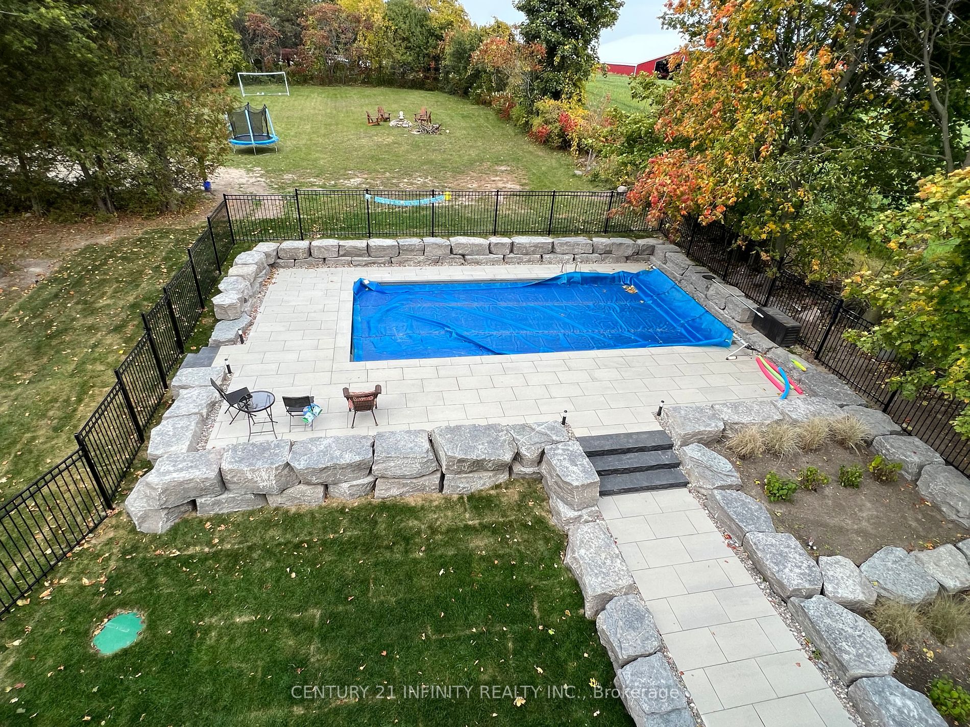 64 Bradley Blvd