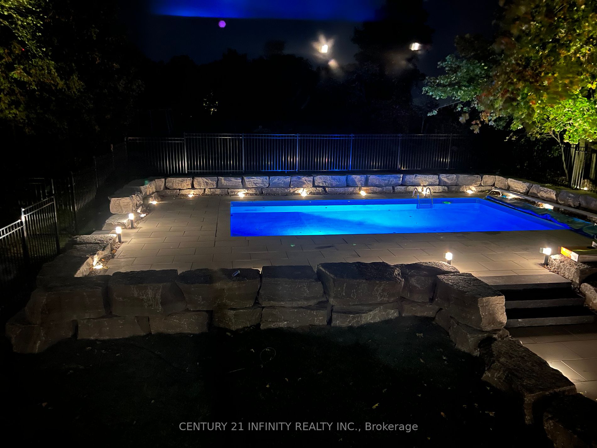 64 Bradley Blvd