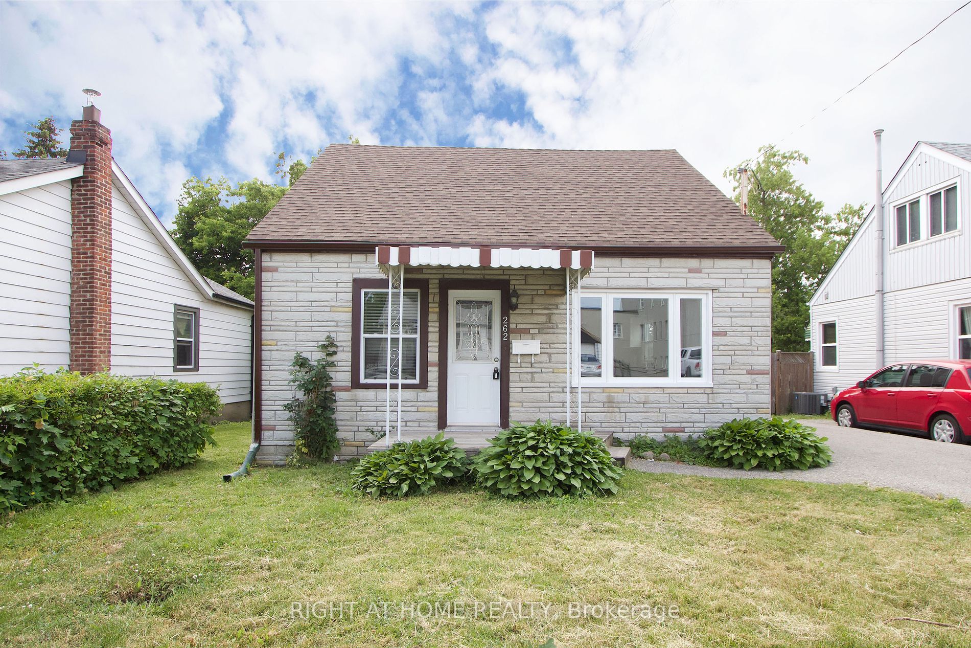 262 Drew St