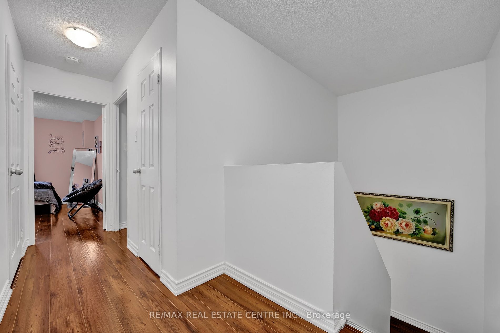 4062 Lawrence Ave E, #106