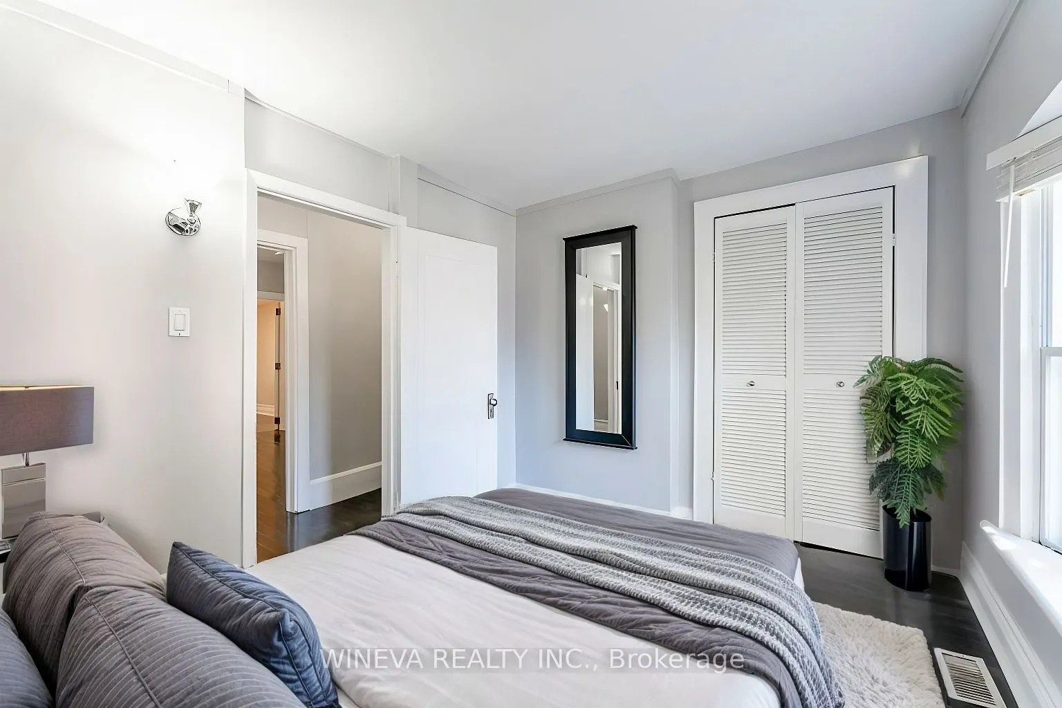 106 Willow Ave
