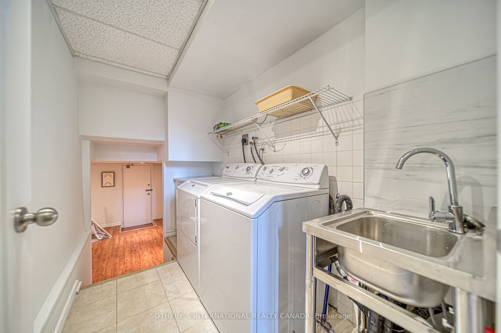 155 Woodbine Ave, #5