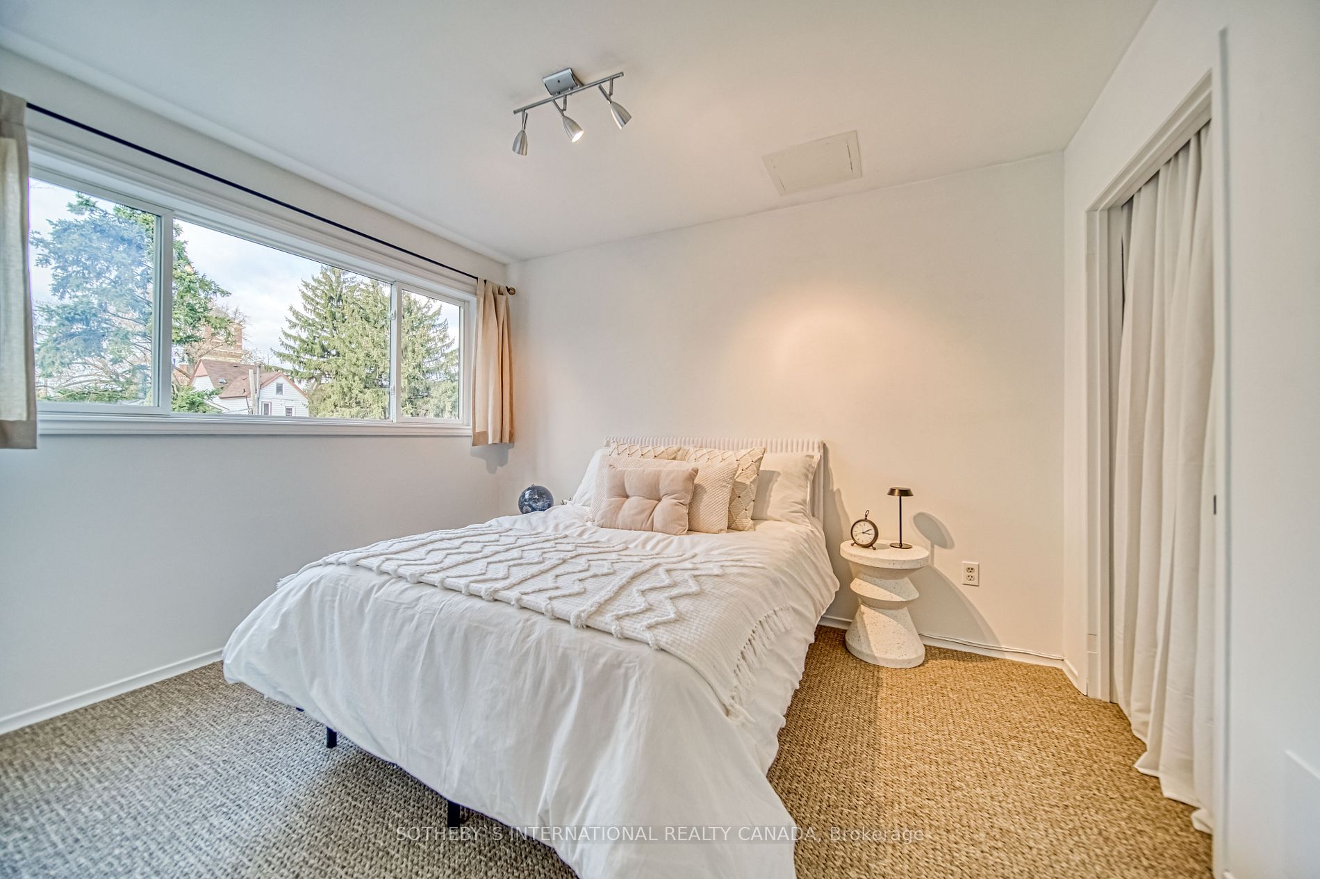 155 Woodbine Ave, #5